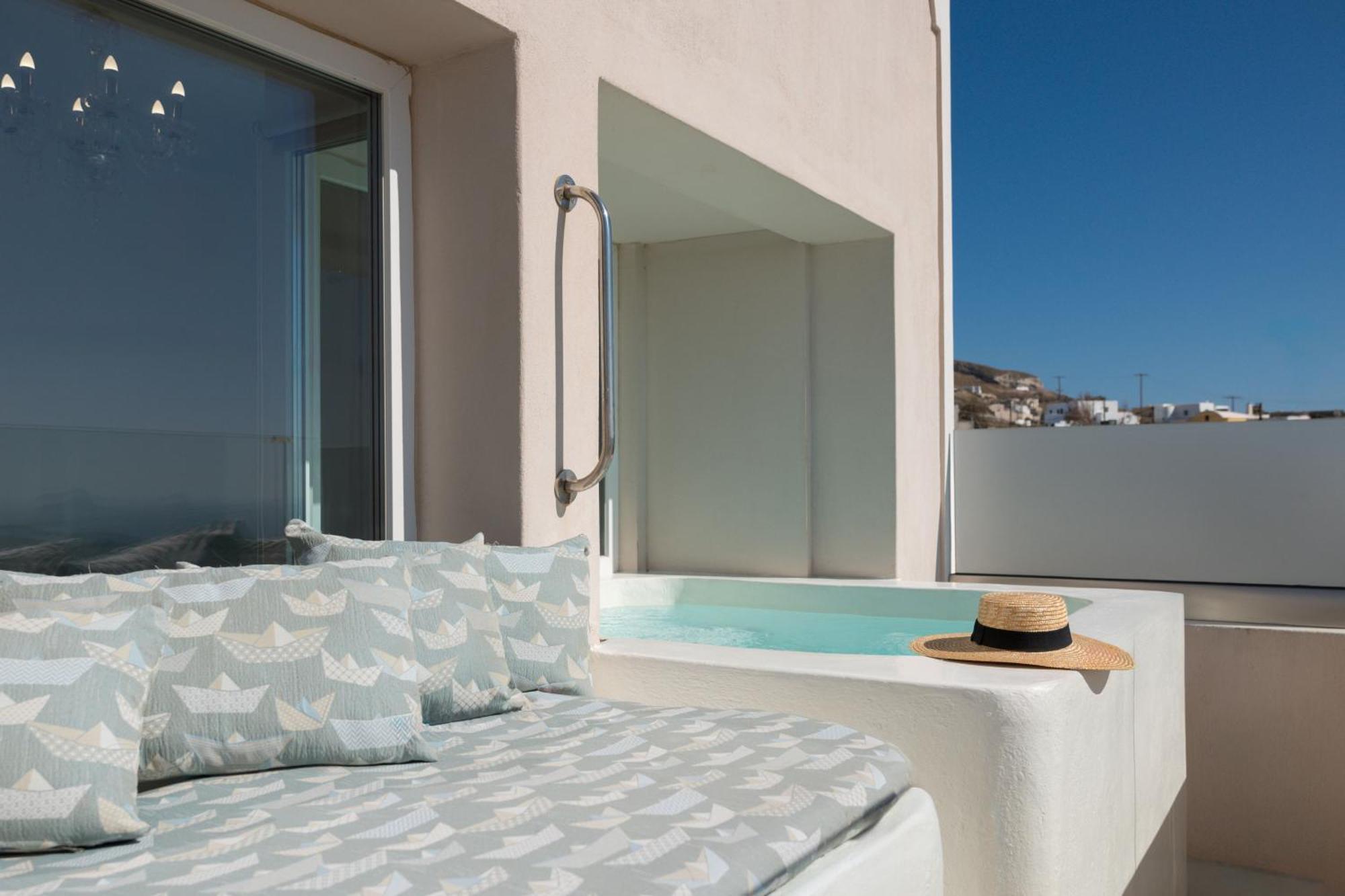 Cinnamon Villa With Private Hot Tub Pýrgos Exteriör bild