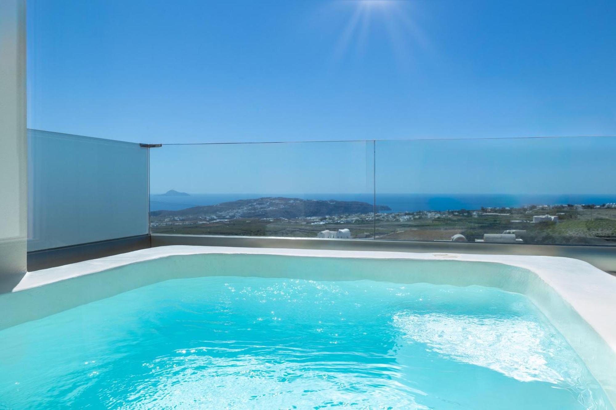 Cinnamon Villa With Private Hot Tub Pýrgos Exteriör bild